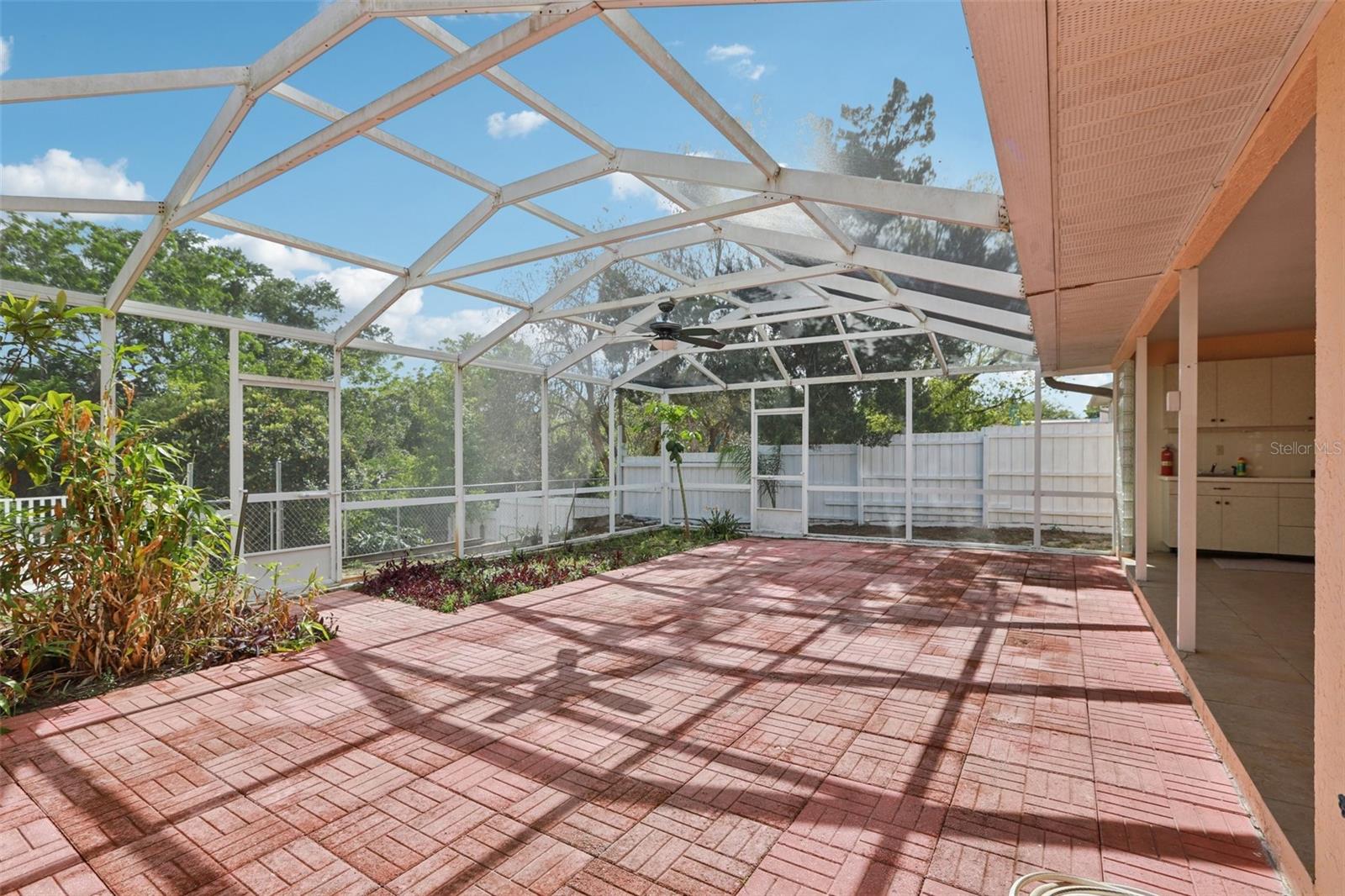 Image 33 of 42 For 1576 Ohio Avenue