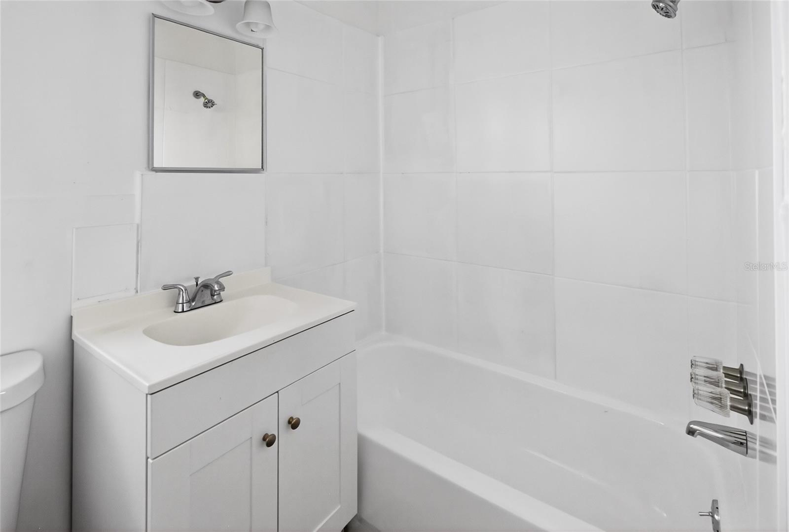 Image 11 of 25 For 1232 Woodland Avenue