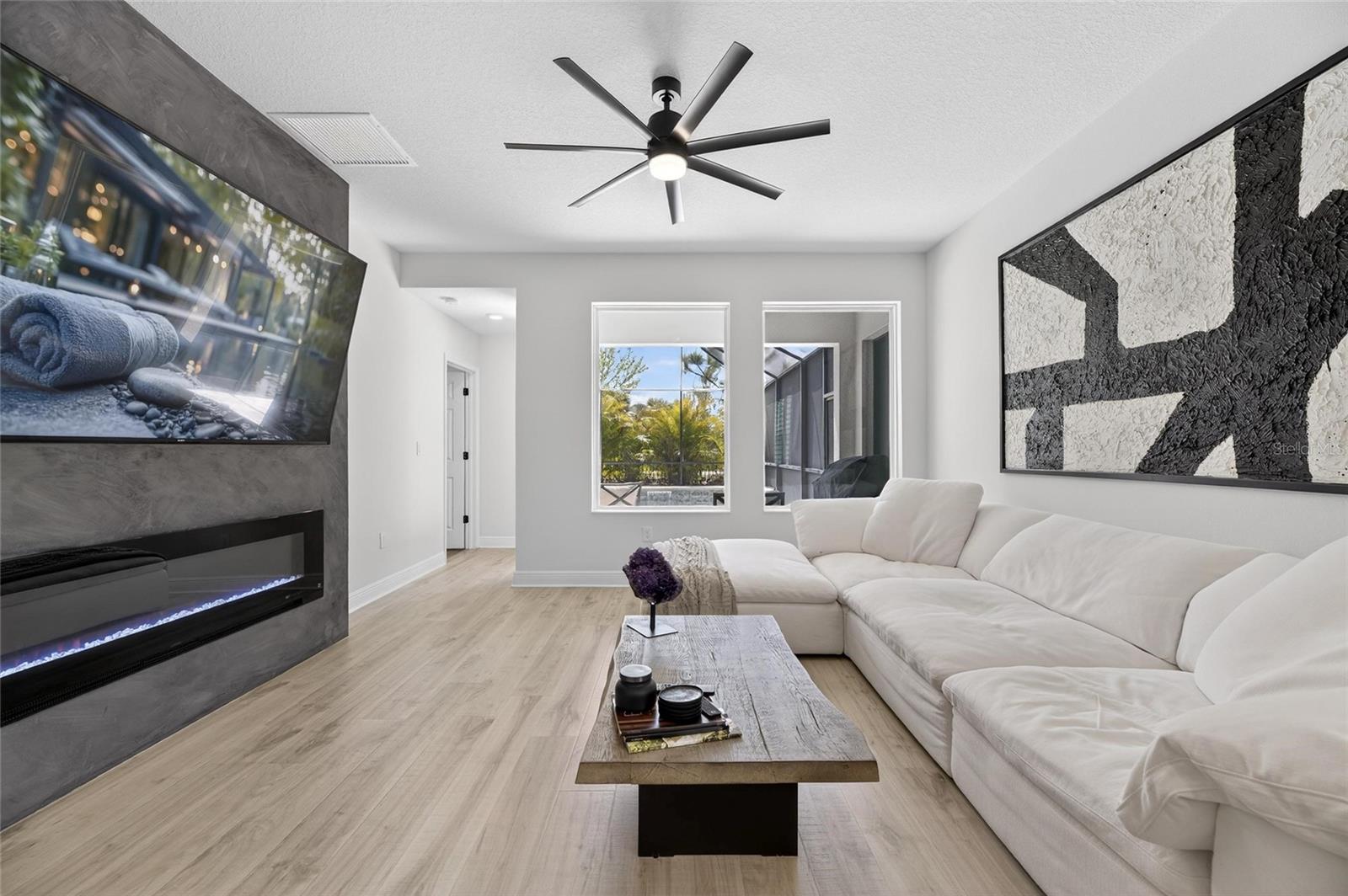 Image 12 of 76 For 5451 Del Coronado Drive