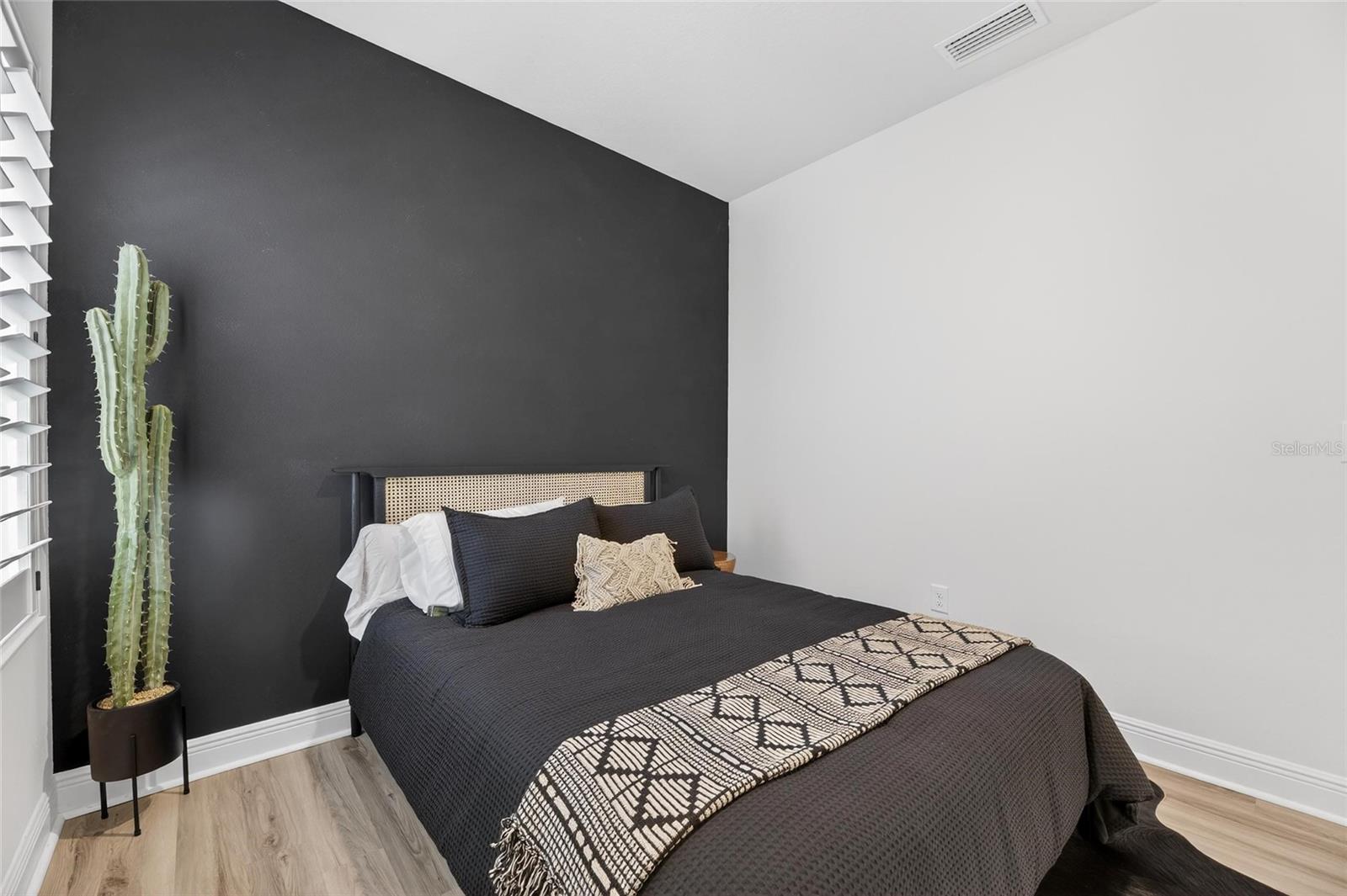 Image 32 of 76 For 5451 Del Coronado Drive