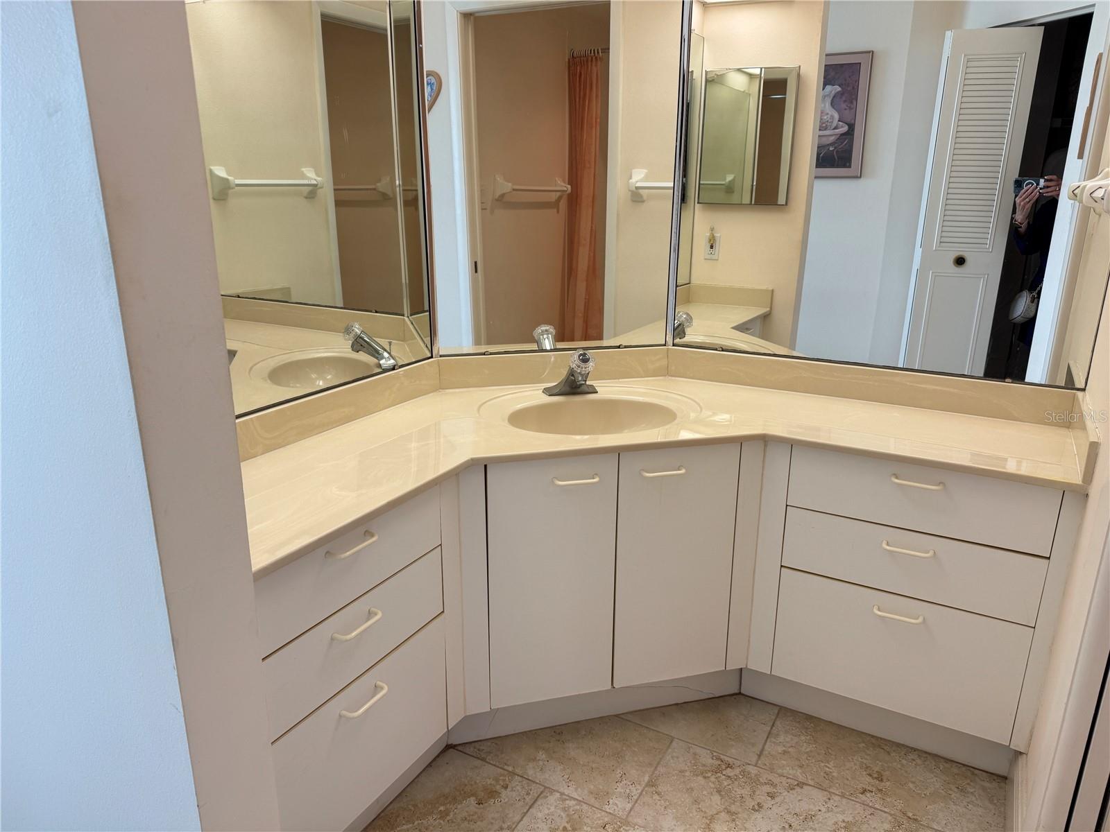 Image 21 of 55 For 7979 Sailboat Key Boulevard S 306