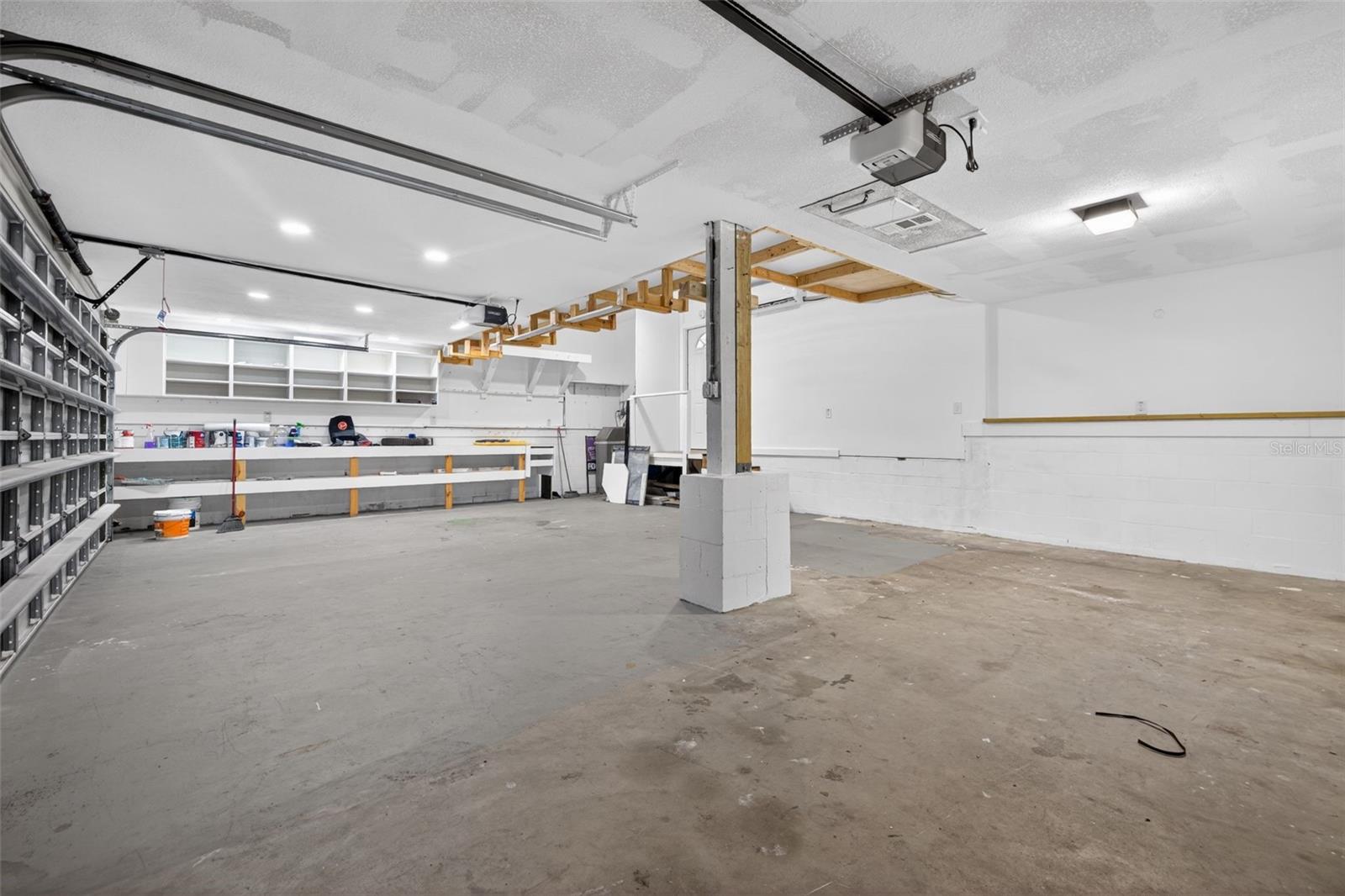 Listing photo id 34 for 1330 Belcher Drive