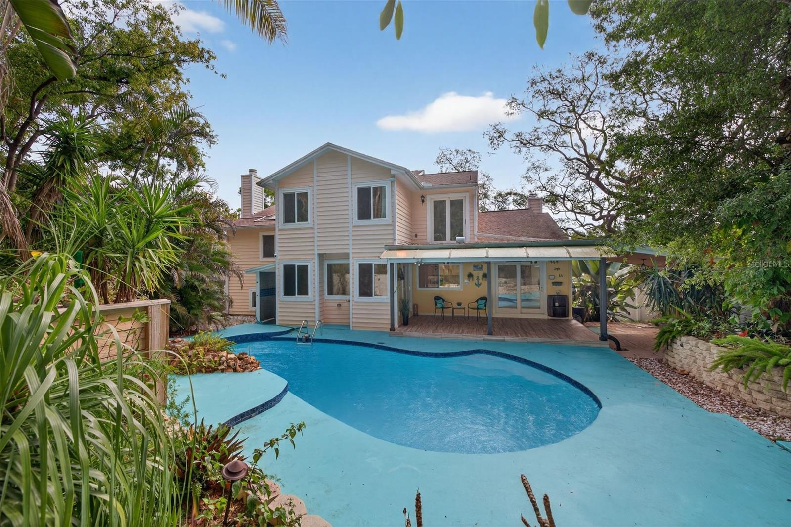 Listing photo id 40 for 1330 Belcher Drive