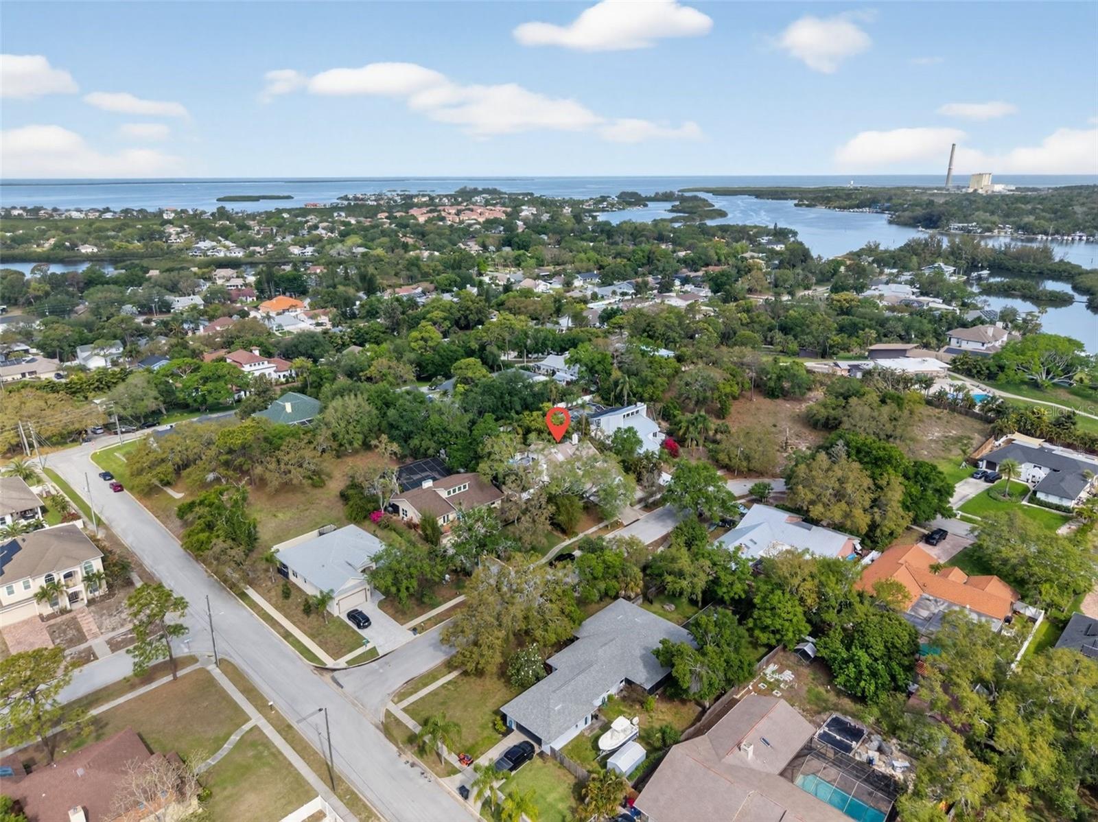 Listing photo id 48 for 1330 Belcher Drive