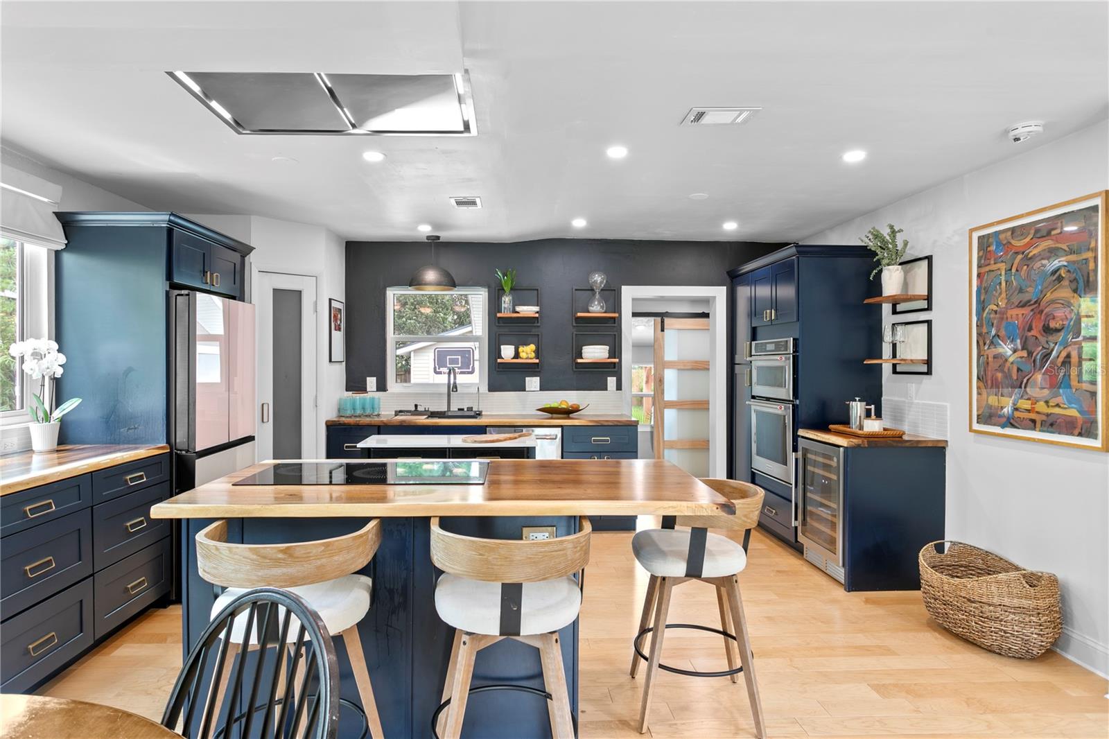 Image 14 of 50 For 735 40th Avenue N