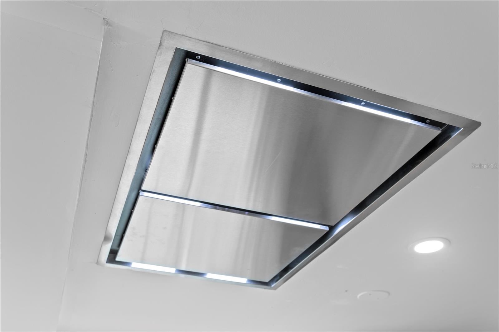 Image 18 of 50 For 735 40th Avenue N