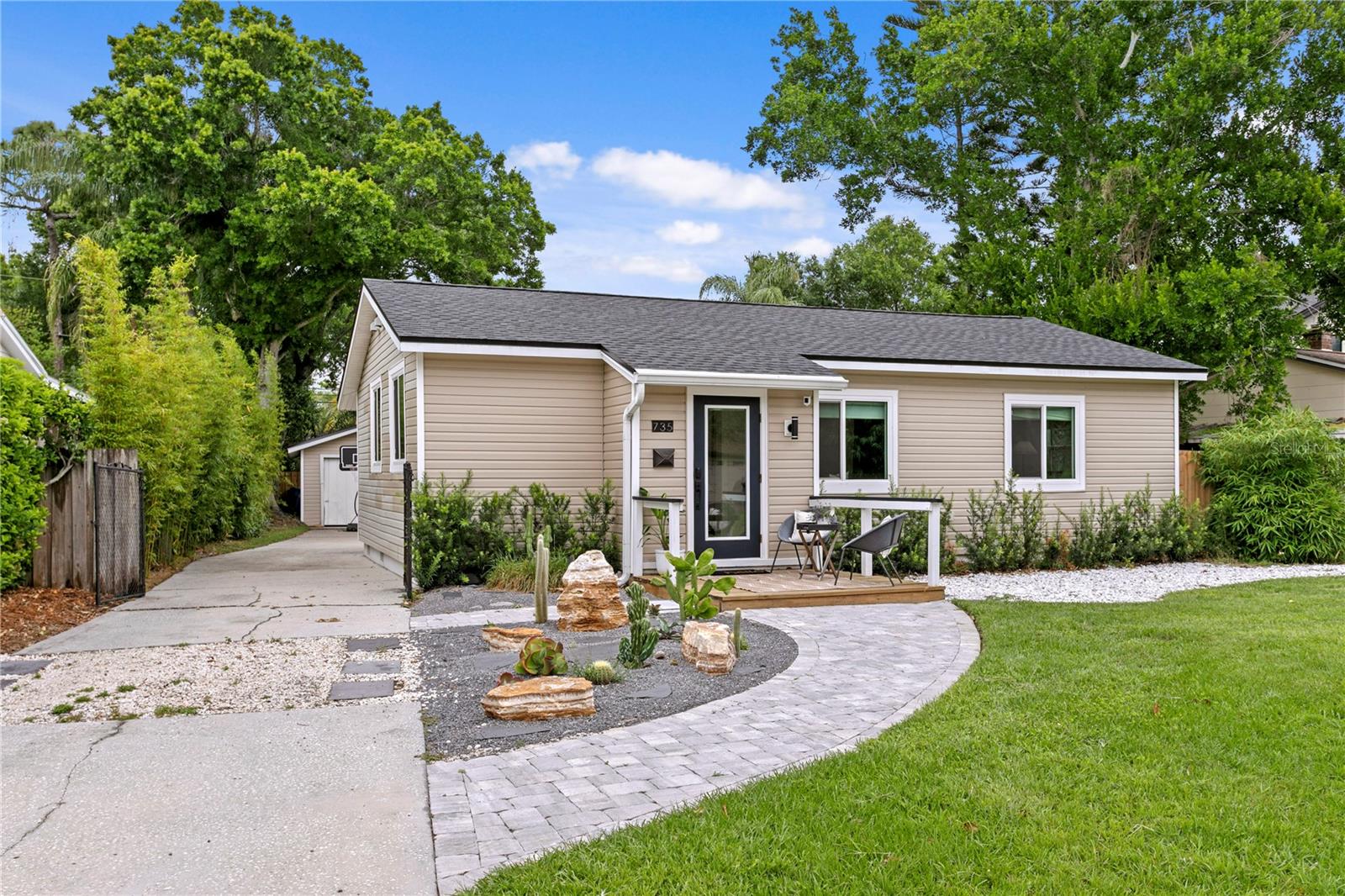 Image 2 of 50 For 735 40th Avenue N