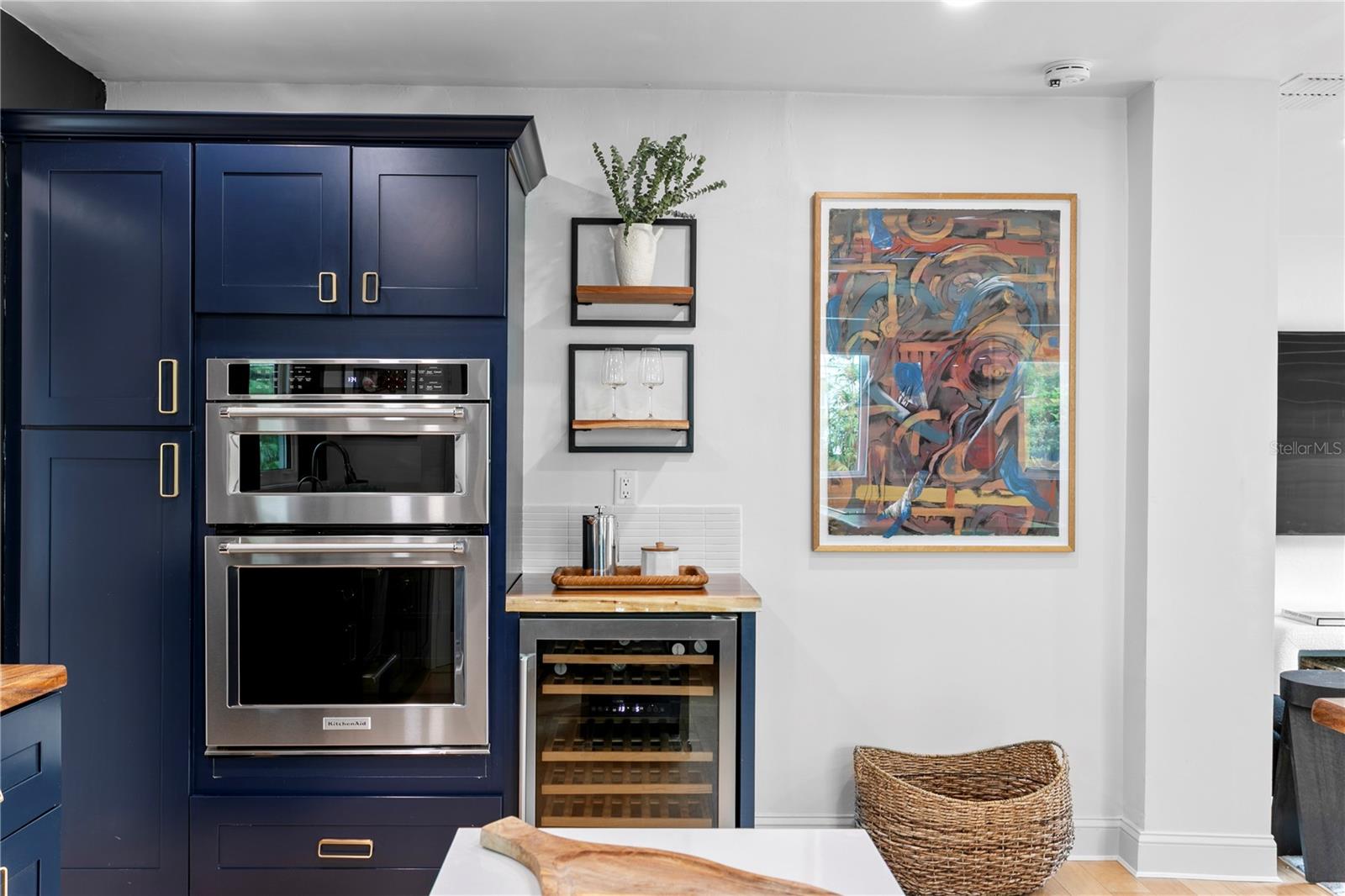 Image 22 of 50 For 735 40th Avenue N