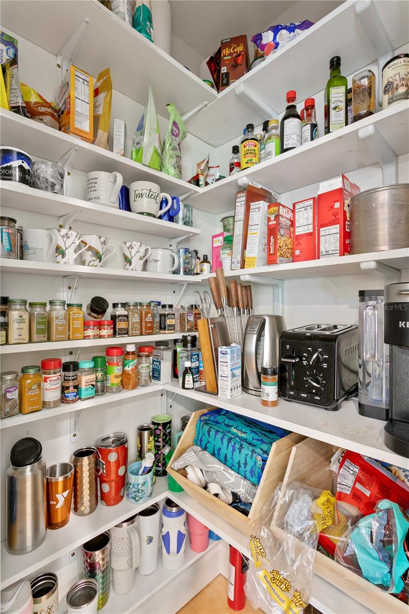 Image 23 of 50 For 735 40th Avenue N