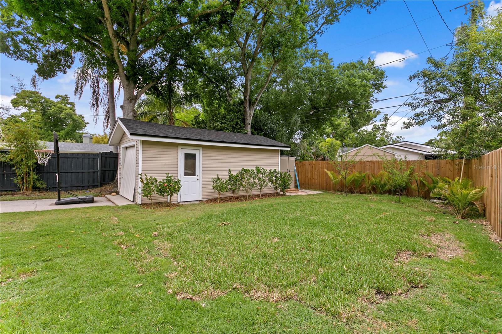 Image 44 of 50 For 735 40th Avenue N