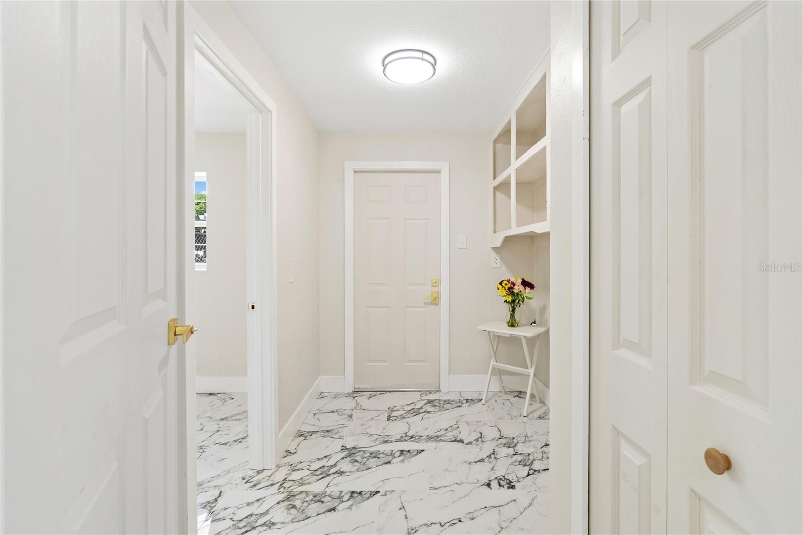 Image 21 of 26 For 8335 Galewood Circle