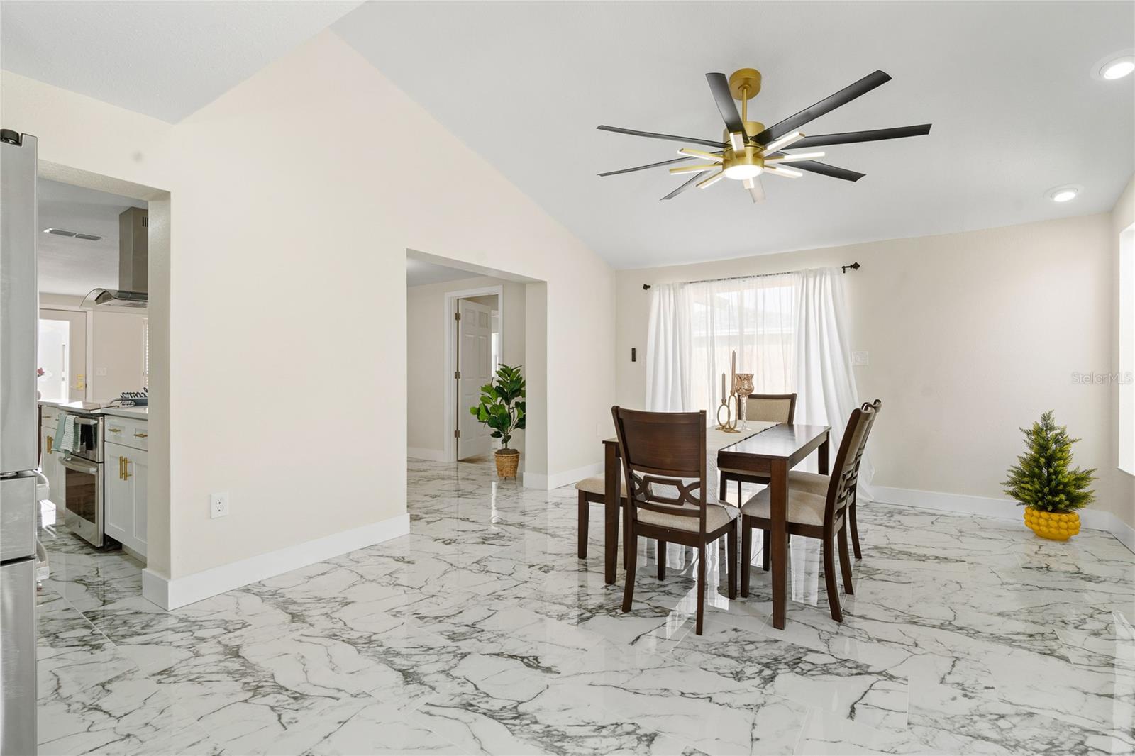 Image 8 of 26 For 8335 Galewood Circle