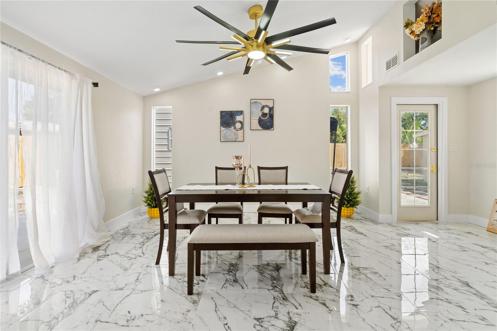 Image 9 of 26 For 8335 Galewood Circle