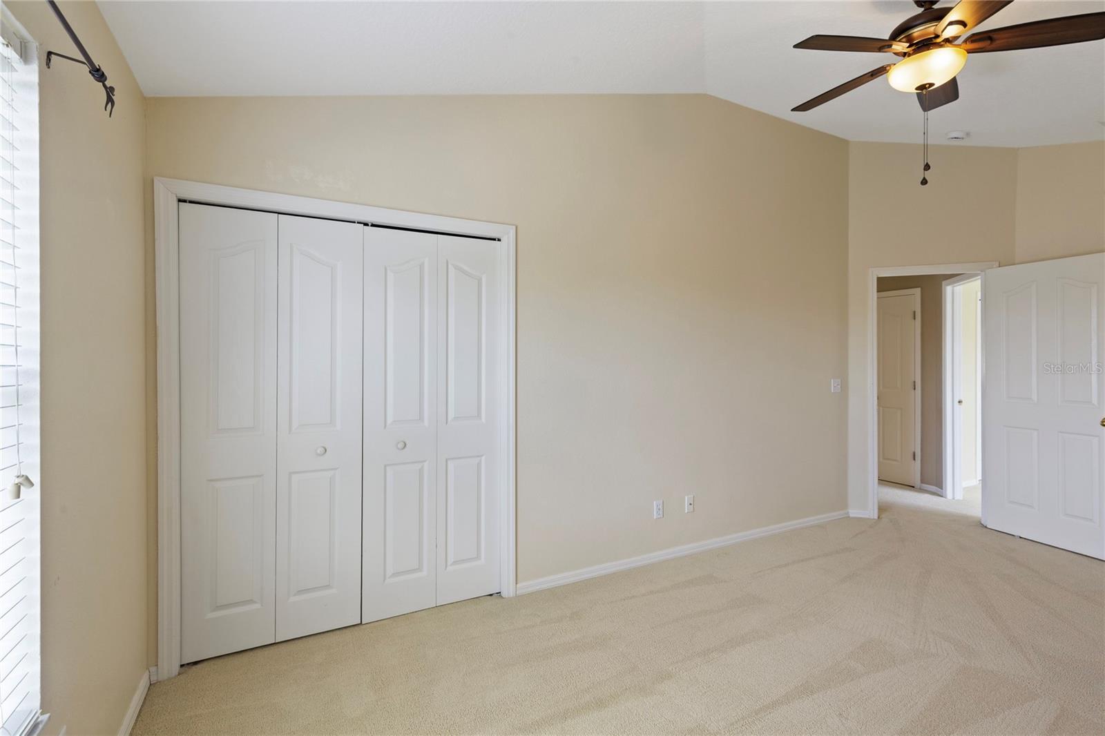 Listing photo id 20 for 1318 Hatcher Loop Drive