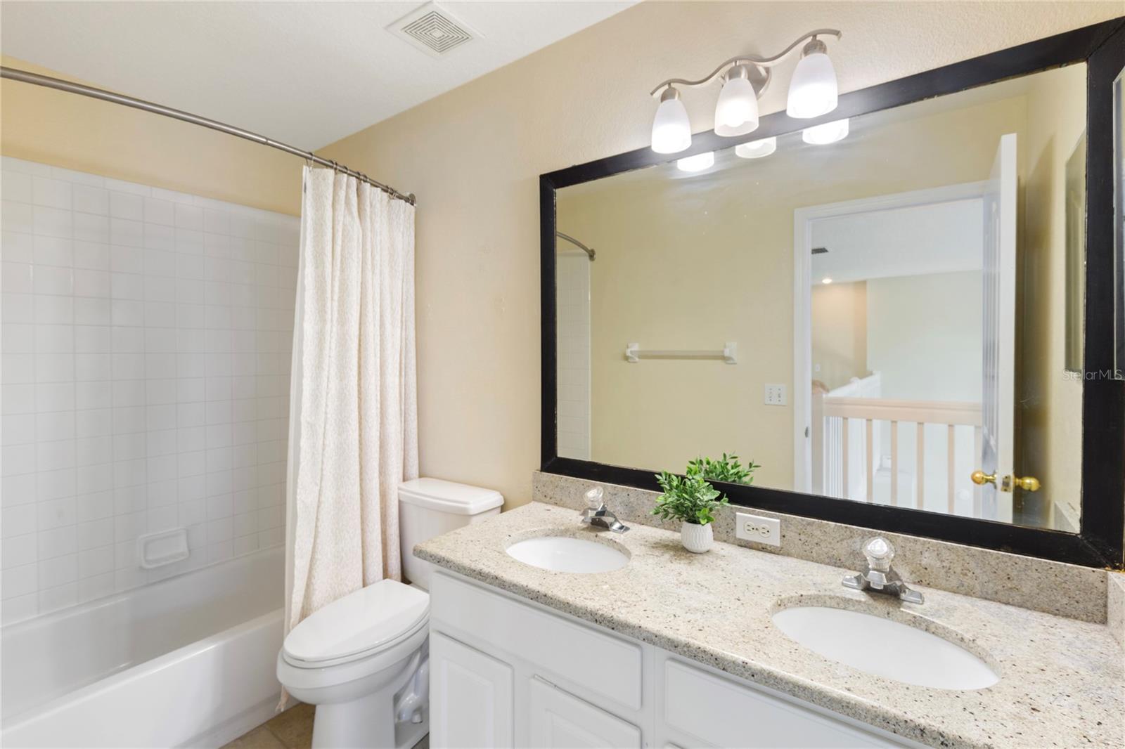 Listing photo id 22 for 1318 Hatcher Loop Drive