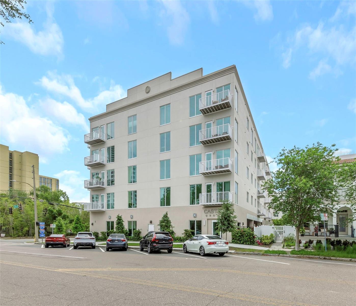 Image 2 of 50 For 600 3rd Avenue S 305