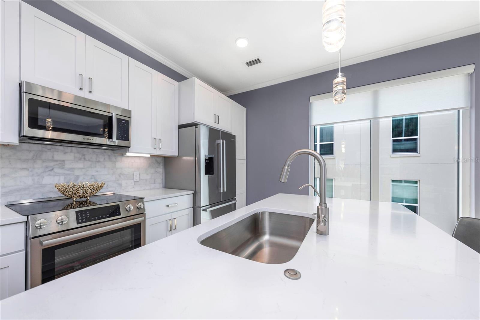 Image 22 of 50 For 600 3rd Avenue S 305