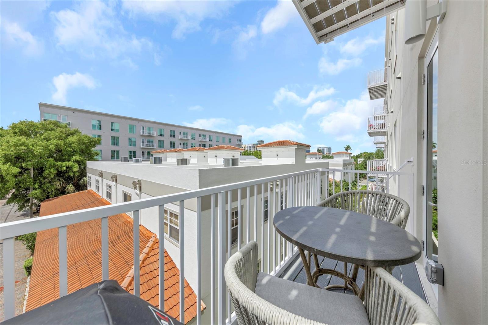 Image 24 of 50 For 600 3rd Avenue S 305