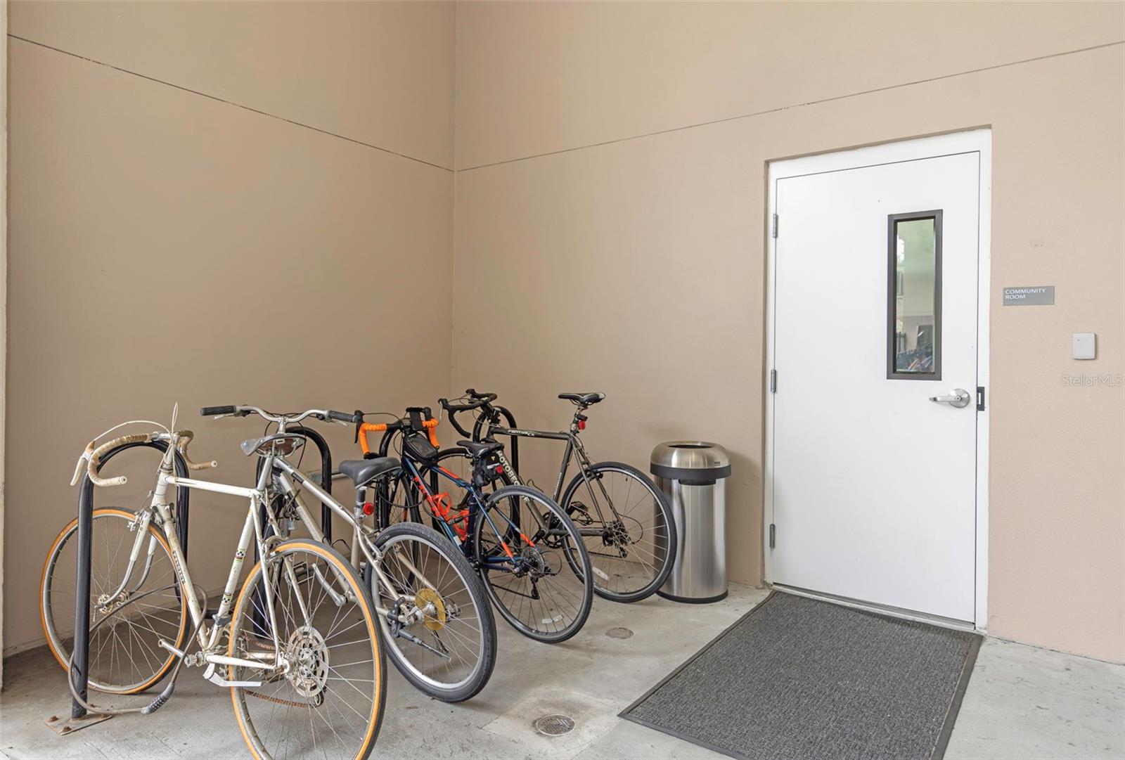 Image 42 of 50 For 600 3rd Avenue S 305