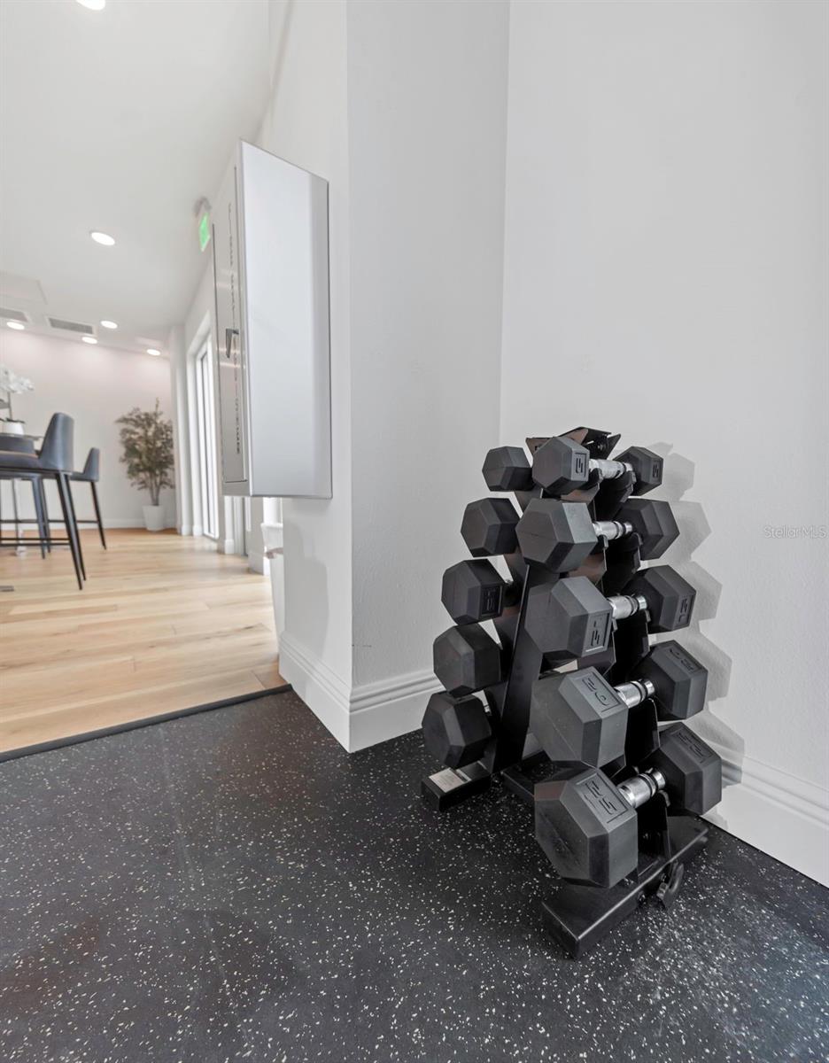 Image 46 of 50 For 600 3rd Avenue S 305