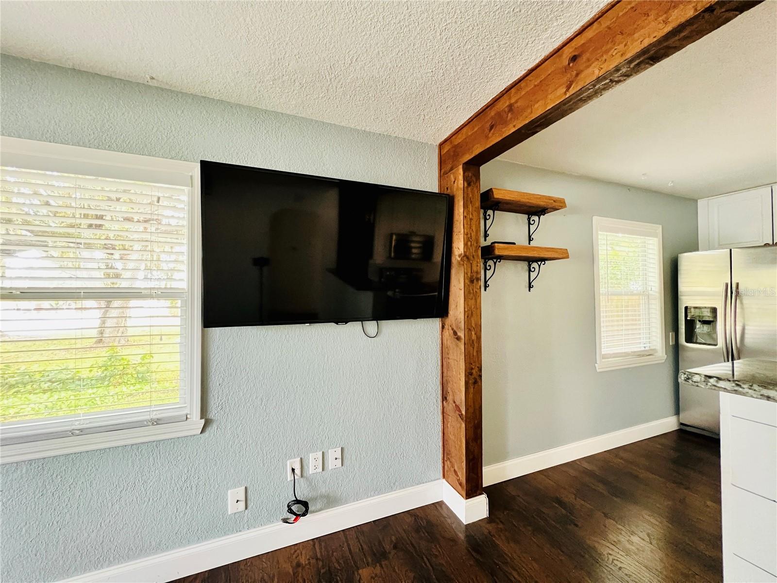 Image 15 of 30 For 1930 Douglas Avenue