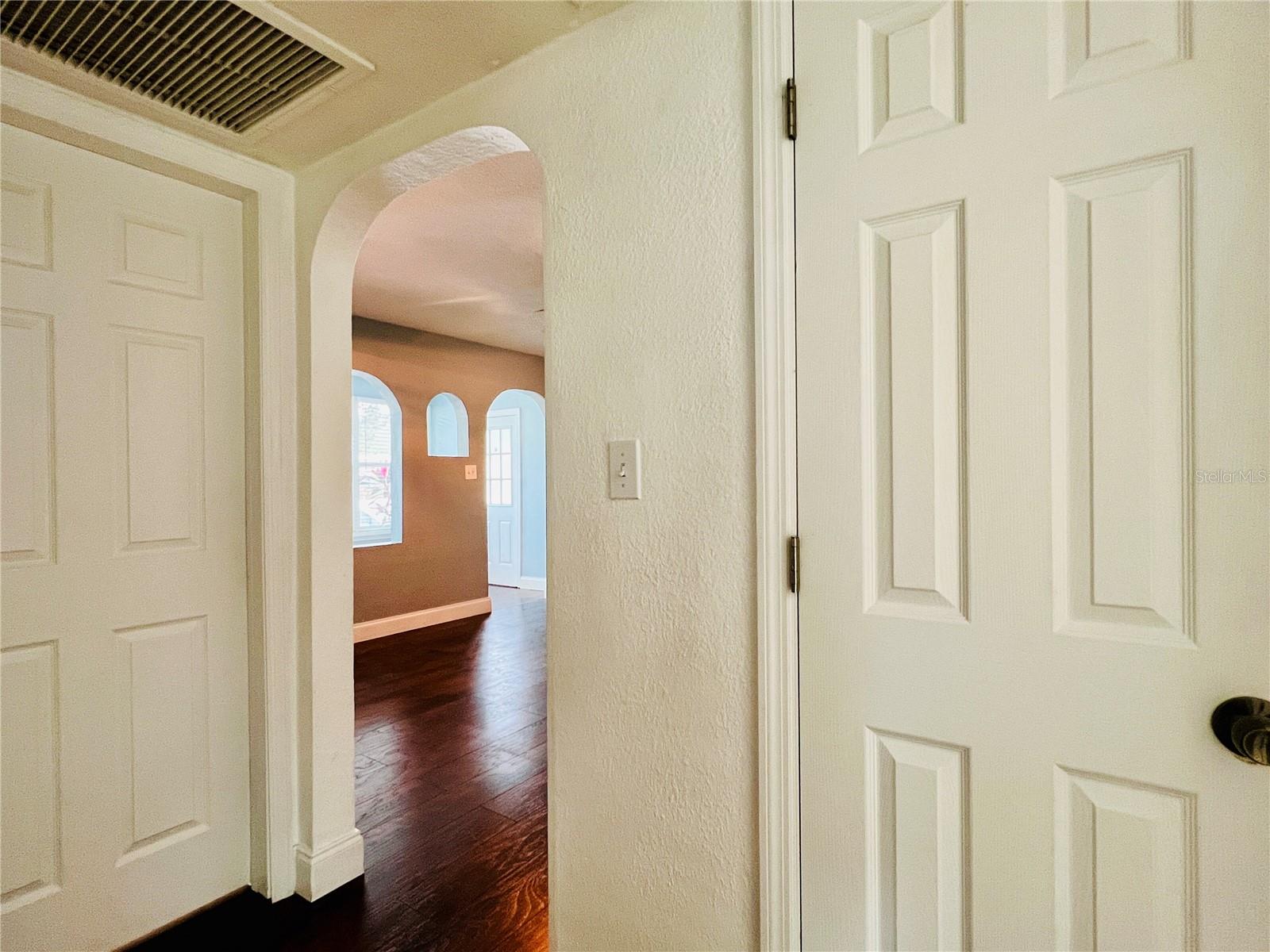 Image 16 of 30 For 1930 Douglas Avenue