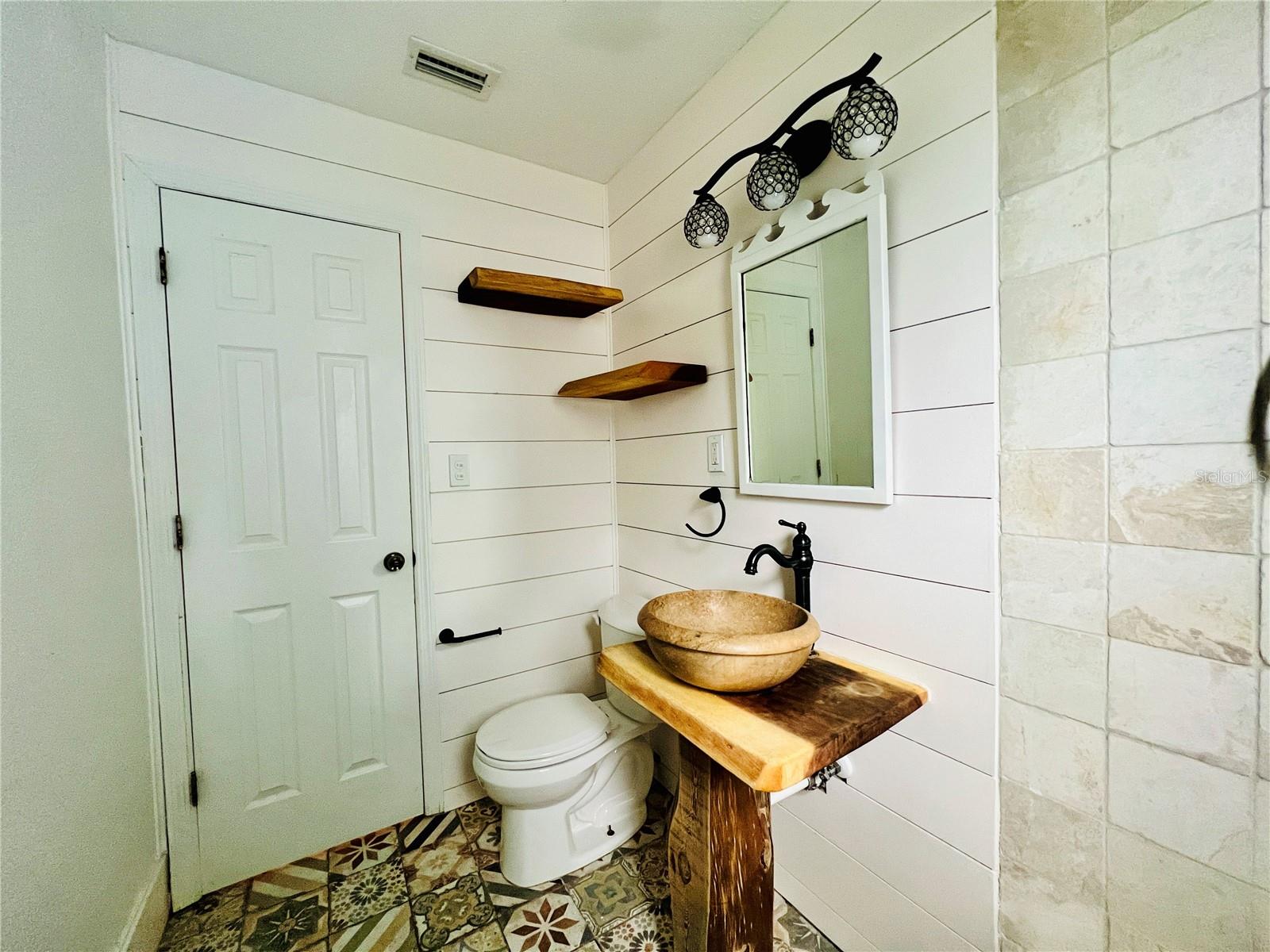 Image 20 of 30 For 1930 Douglas Avenue