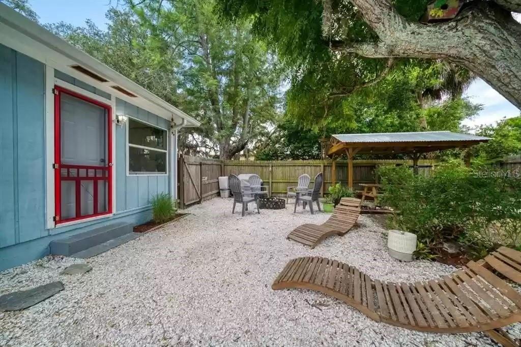 Image 7 of 30 For 1930 Douglas Avenue