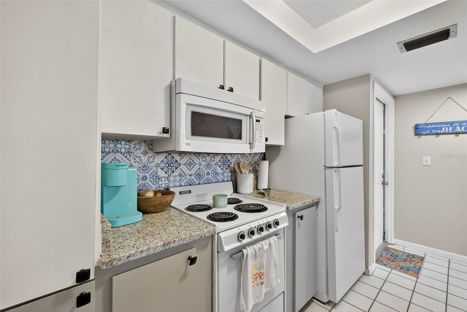 Image 5 of 27 For 2614 Cove Cay Drive 405