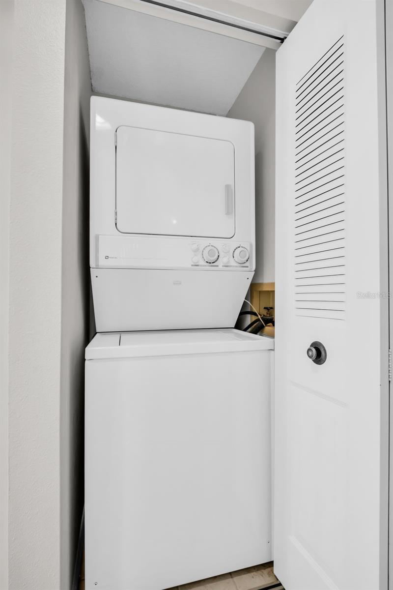 Image 12 of 41 For 7932 Sailboat Key Boulevard S 402