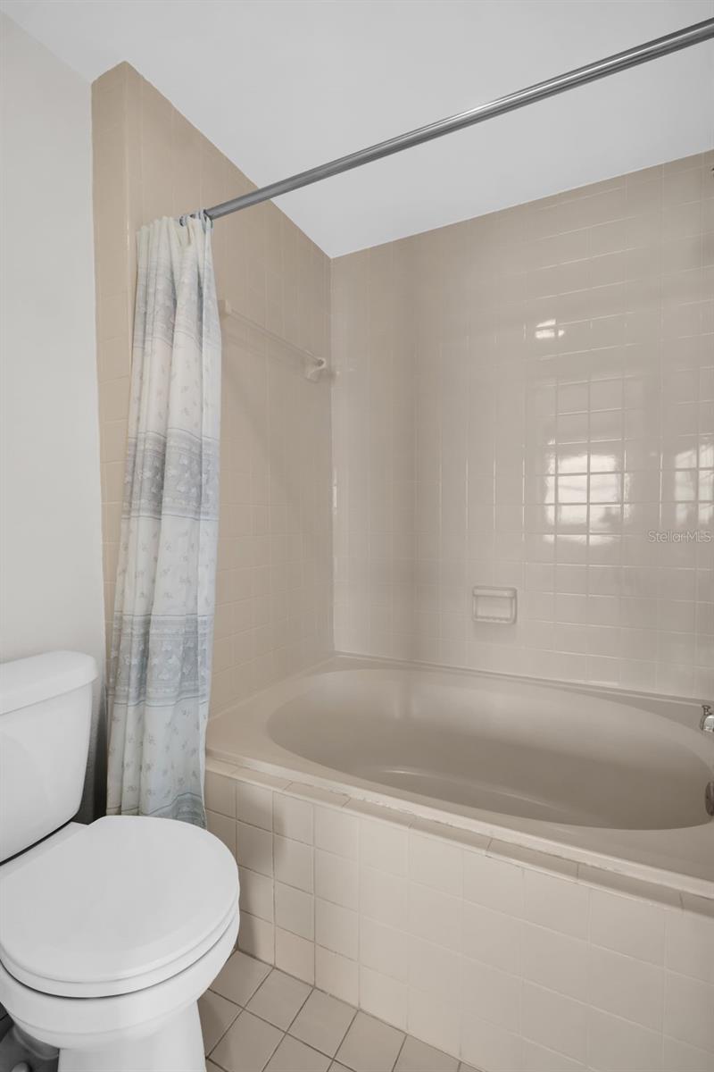 Image 20 of 41 For 7932 Sailboat Key Boulevard S 402