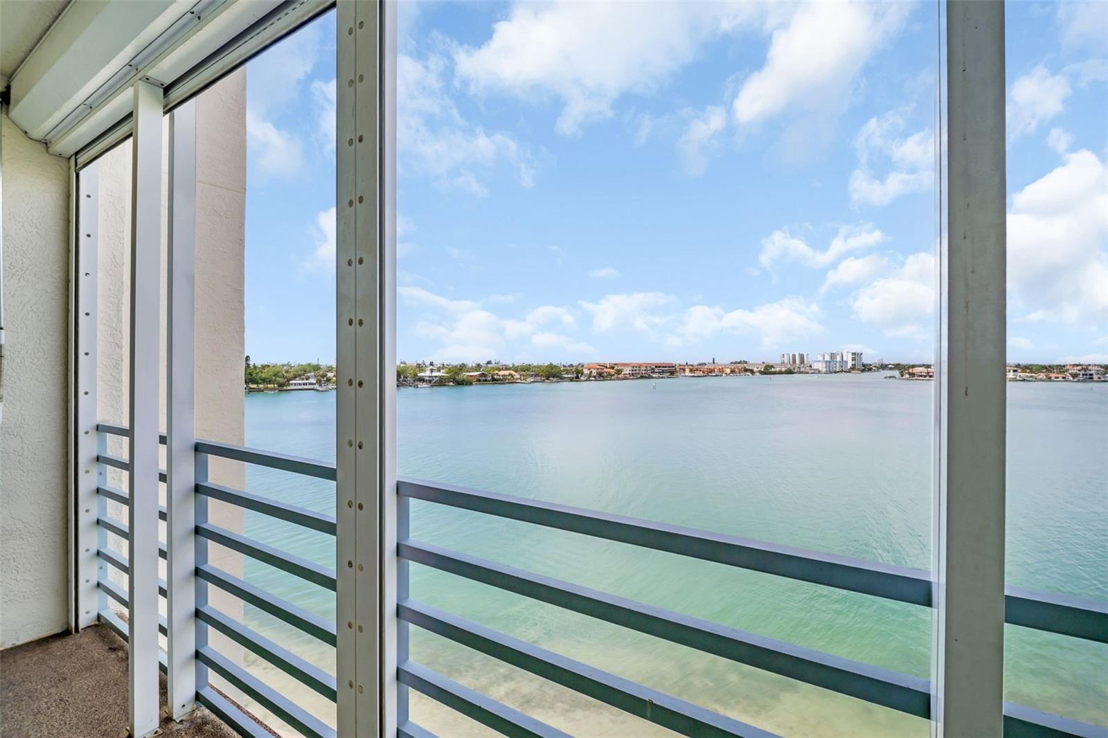 Image 23 of 41 For 7932 Sailboat Key Boulevard S 402