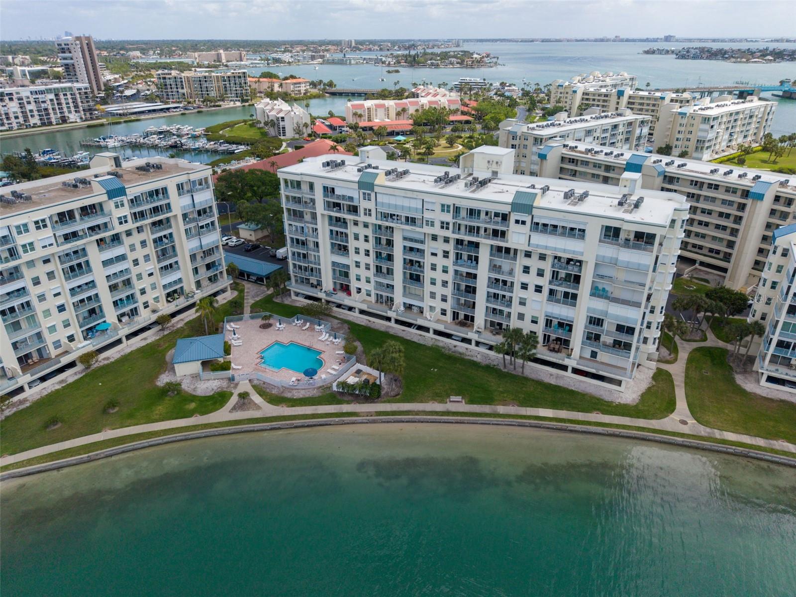 Image 29 of 41 For 7932 Sailboat Key Boulevard S 402