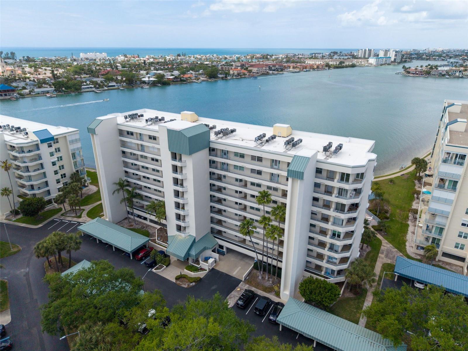 Image 32 of 41 For 7932 Sailboat Key Boulevard S 402