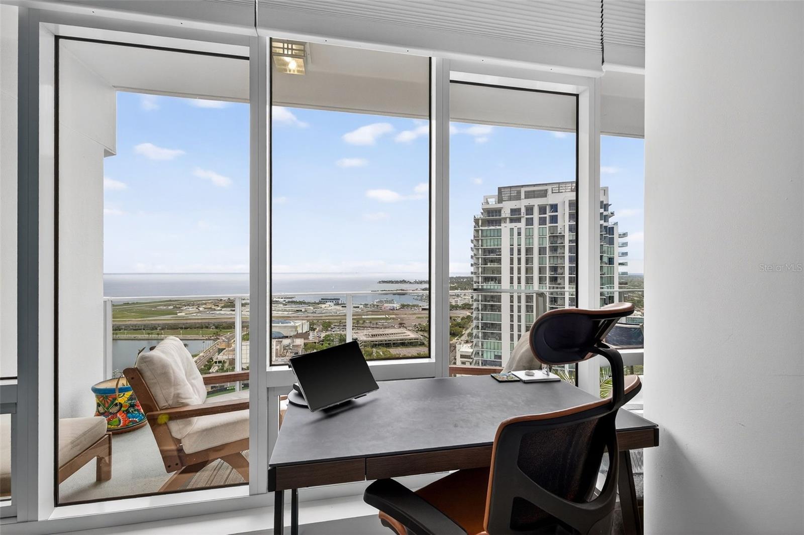 Listing photo id 18 for 175 1st Street S 3102