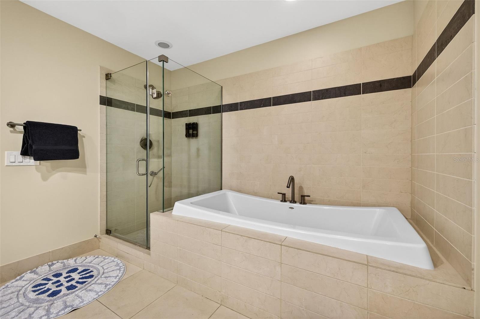 Listing photo id 30 for 175 1st Street S 3102