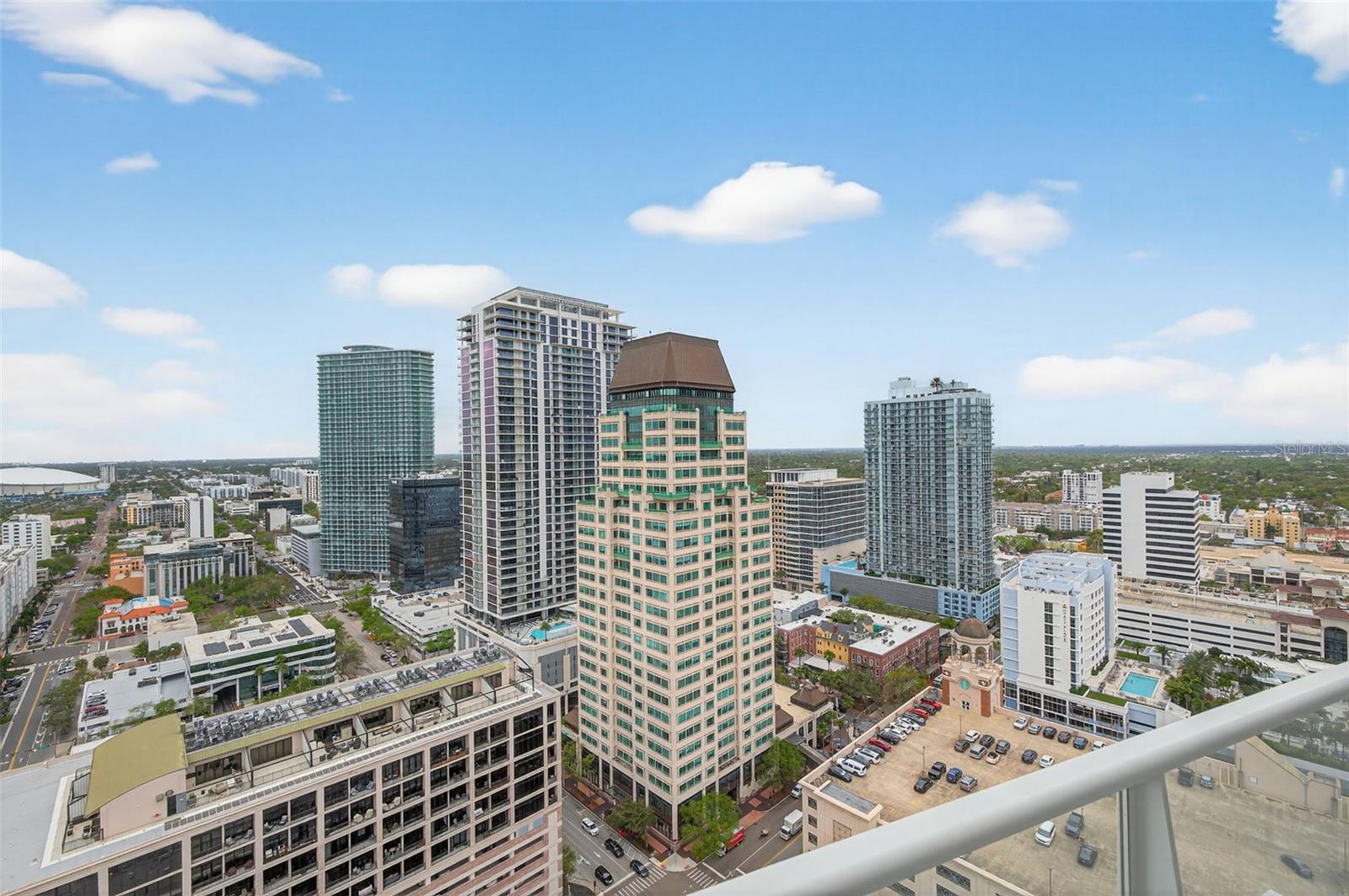 Listing photo id 34 for 175 1st Street S 3102