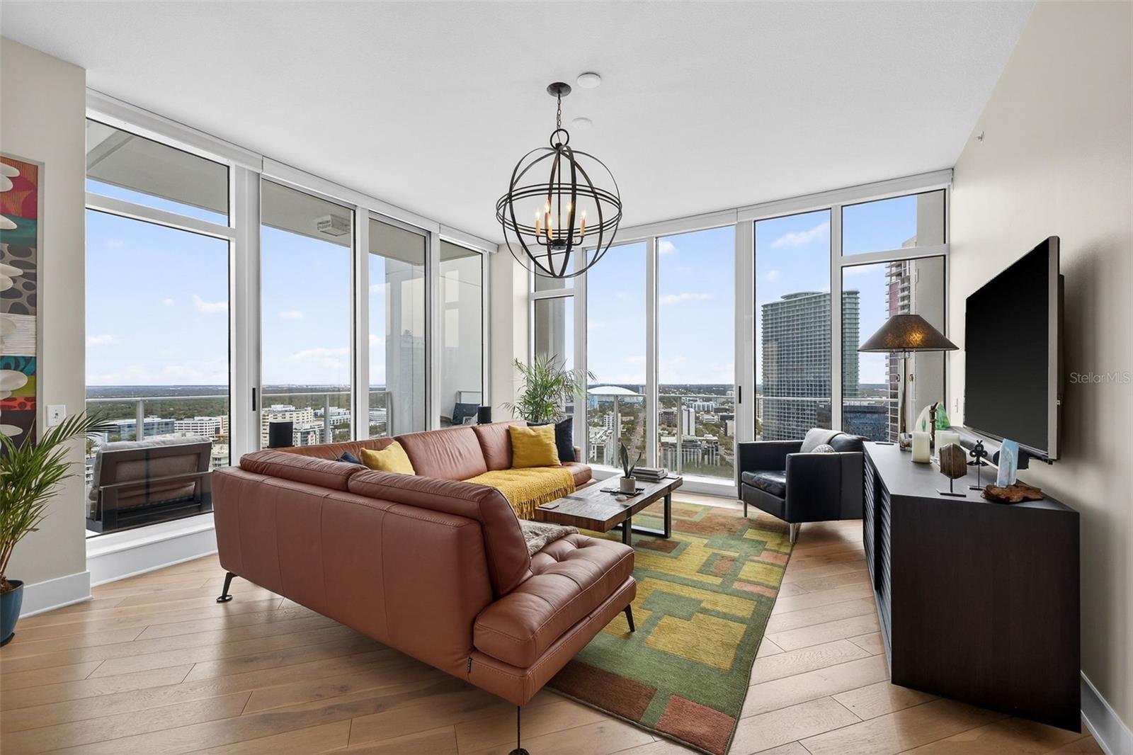 Listing photo id 2 for 175 1st Street S 3102