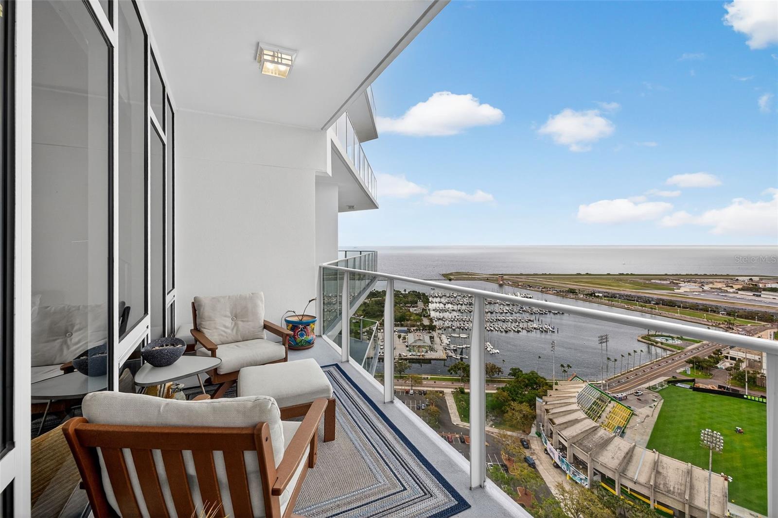 Listing photo id 42 for 175 1st Street S 3102