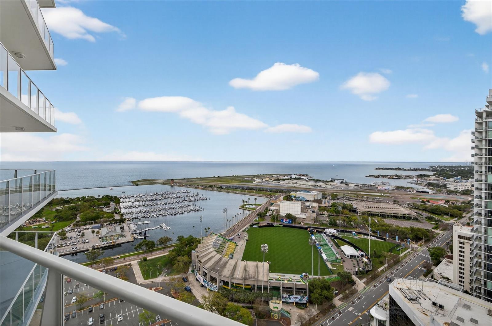 Listing photo id 44 for 175 1st Street S 3102