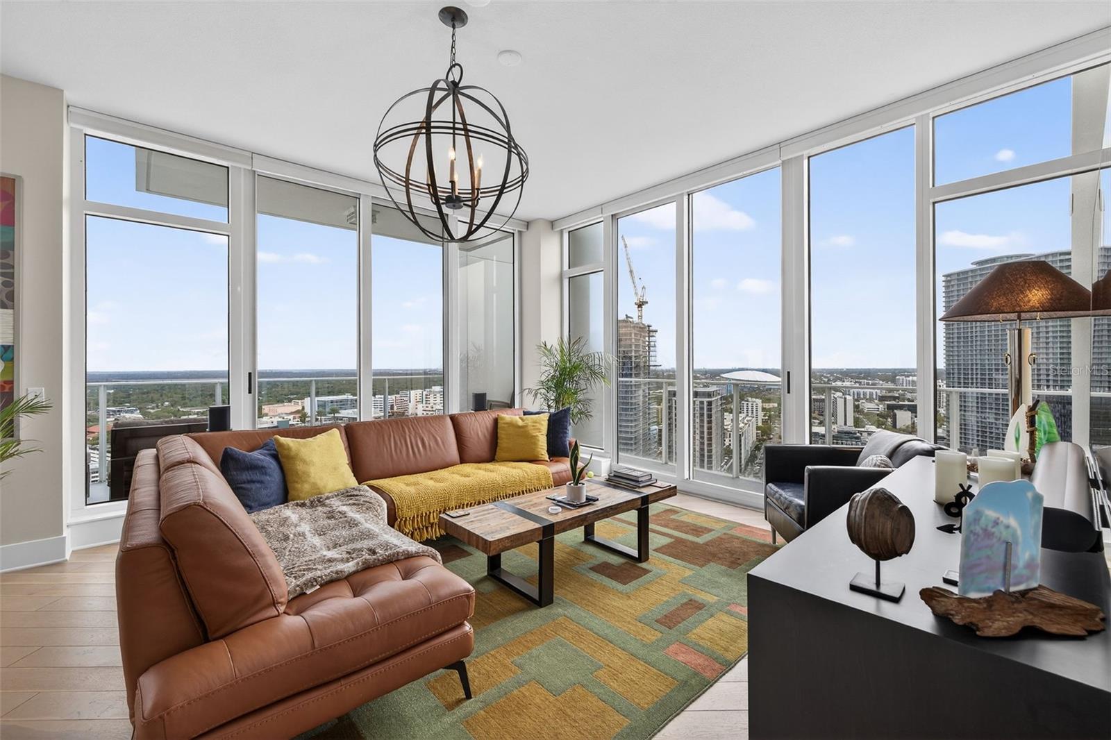 Listing photo id 3 for 175 1st Street S 3102