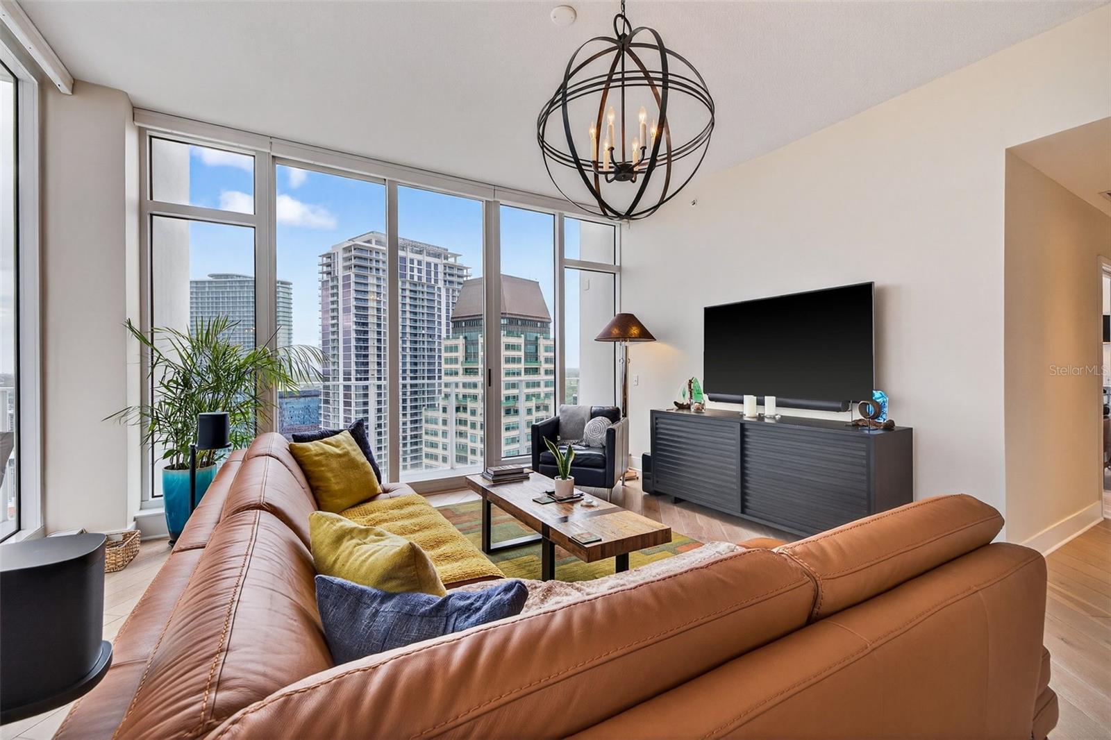 Listing photo id 4 for 175 1st Street S 3102