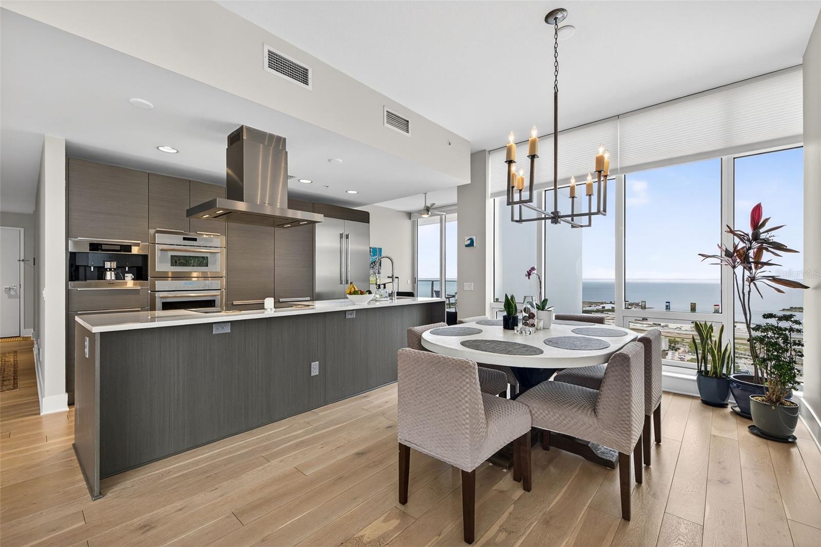 Listing photo id 7 for 175 1st Street S 3102