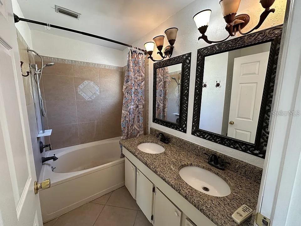 Image 7 of 12 For 13624 Laraway Drive