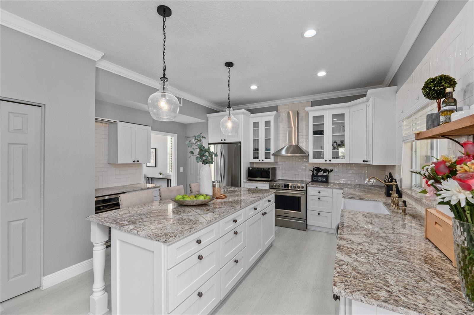 Image 13 of 81 For 15618 Shoal Creek Place