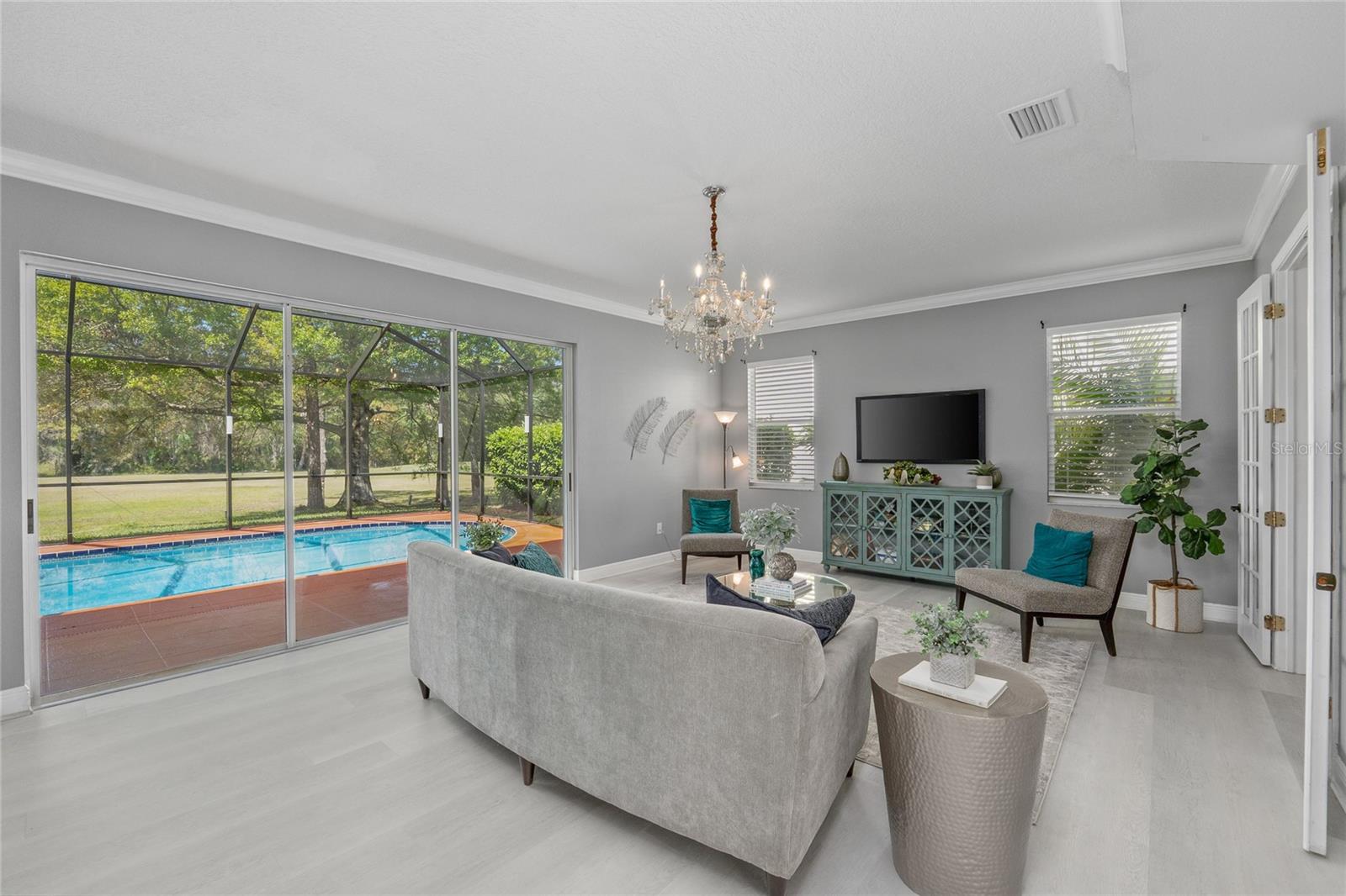 Image 24 of 81 For 15618 Shoal Creek Place