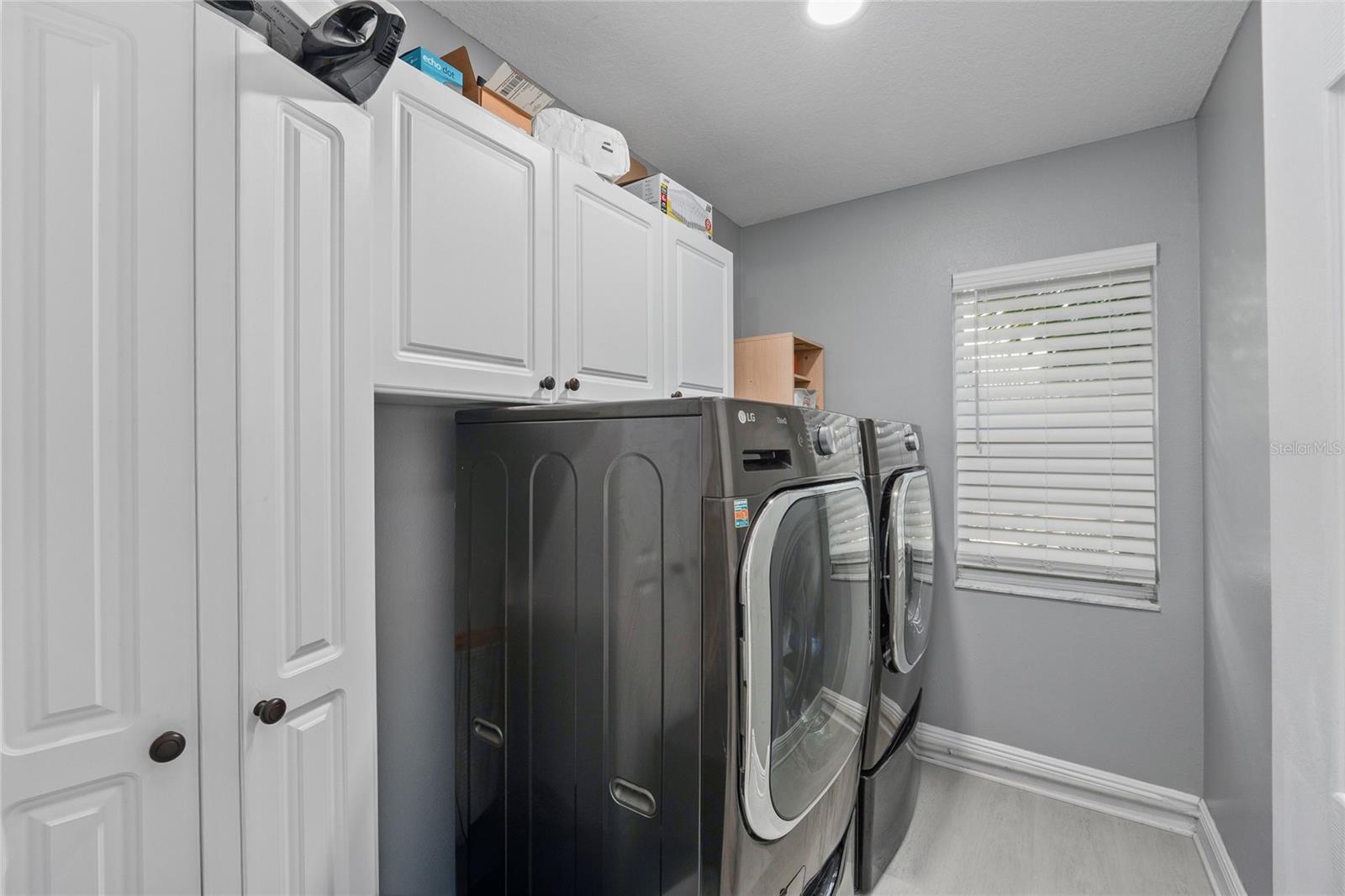 Image 28 of 81 For 15618 Shoal Creek Place