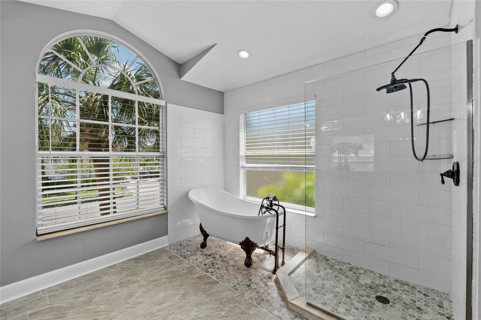 Image 39 of 81 For 15618 Shoal Creek Place