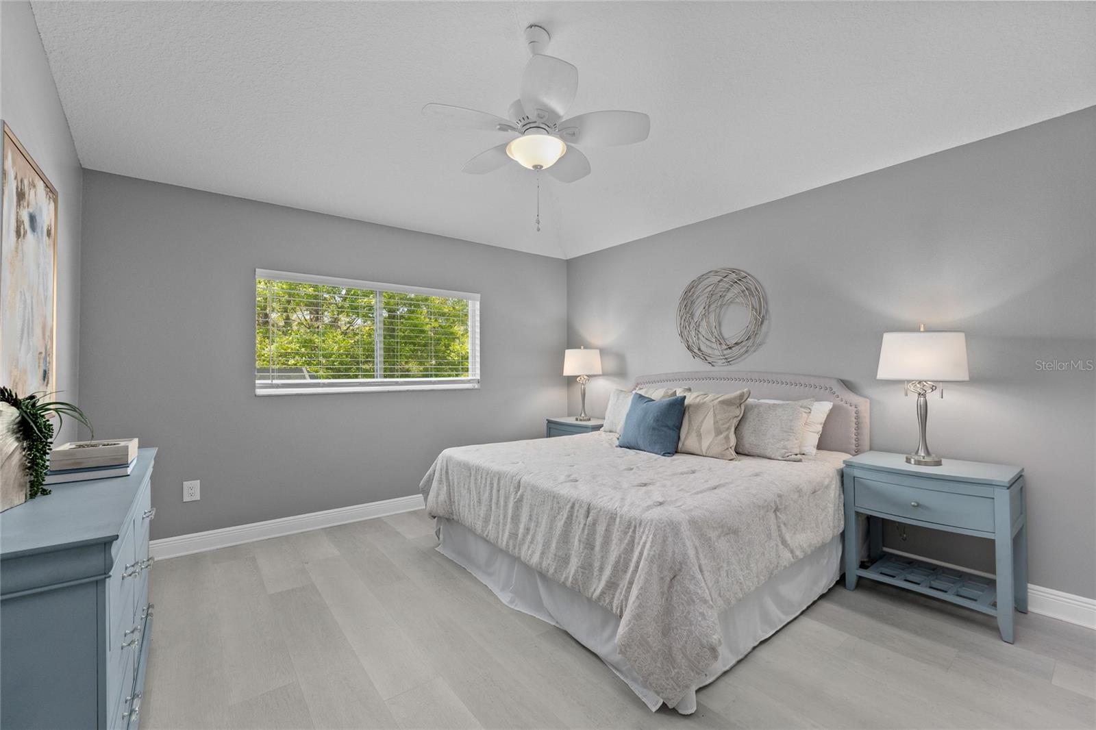 Image 41 of 81 For 15618 Shoal Creek Place