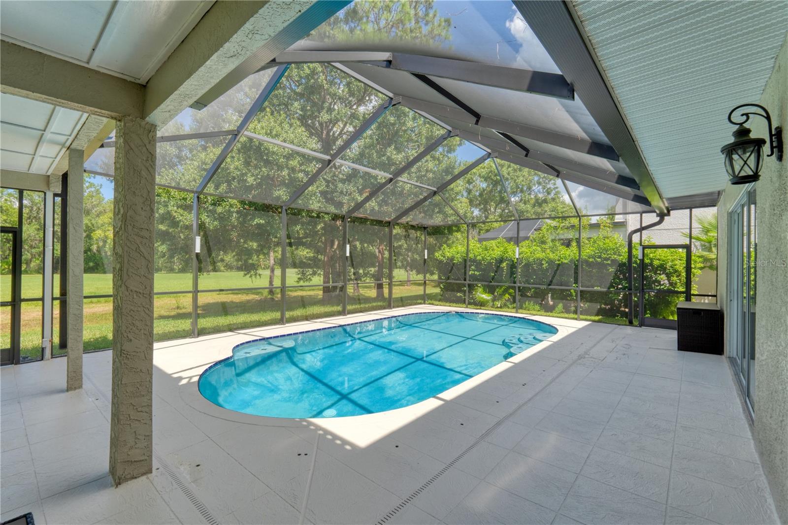 Image 53 of 81 For 15618 Shoal Creek Place